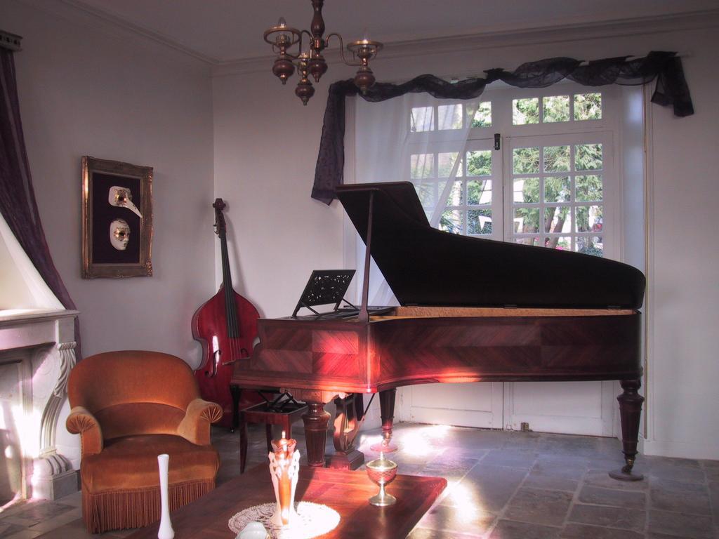 Le Relais Du Mont Chauve Bed and Breakfast Caumont-Sur-Aure Eksteriør billede