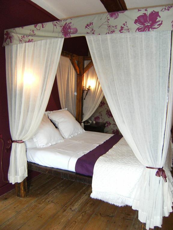 Le Relais Du Mont Chauve Bed and Breakfast Caumont-Sur-Aure Værelse billede