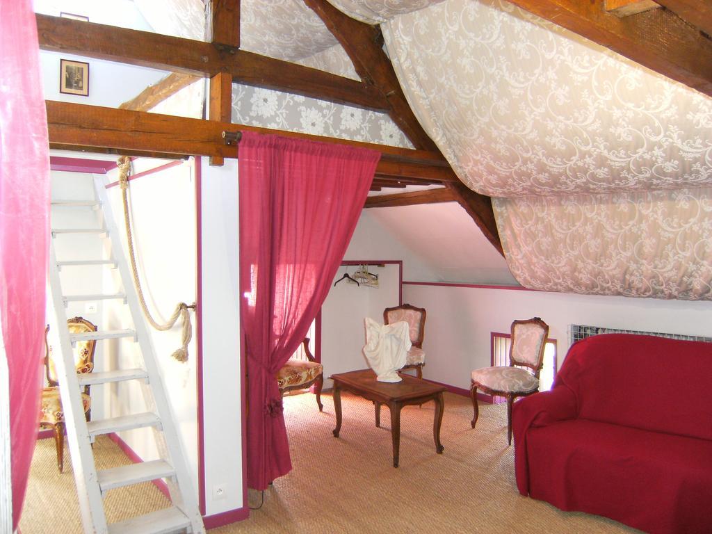 Le Relais Du Mont Chauve Bed and Breakfast Caumont-Sur-Aure Eksteriør billede